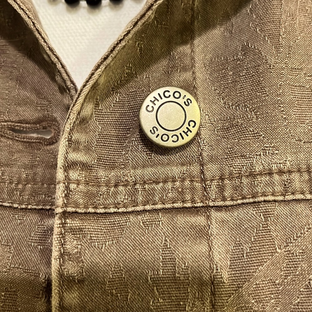 Chico’s army green patterned jean jacket - Picture 6 of 7
